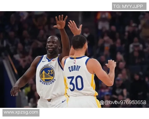 勇士队主场取胜,领先火箭队一场——激战赛场的辉煌时刻 勇士队主场取胜,领先火箭队一场——激战赛场的辉煌时刻